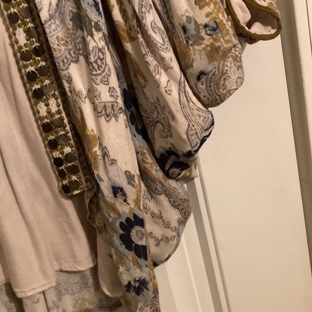 Free People ,  Beige, and Blue Women's Kimono - Picture 5 of 14